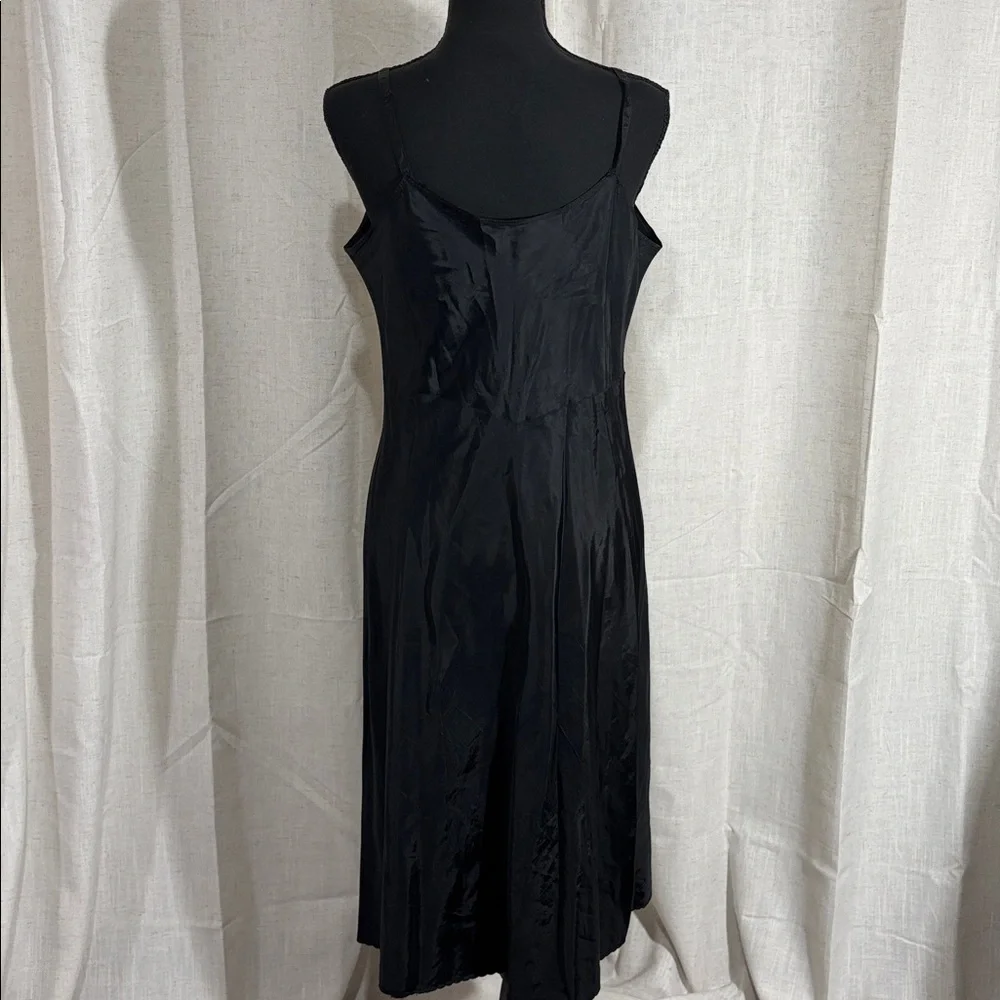 Vintage 40s/50s Black Taffeta Slip - Picture 3 of 7